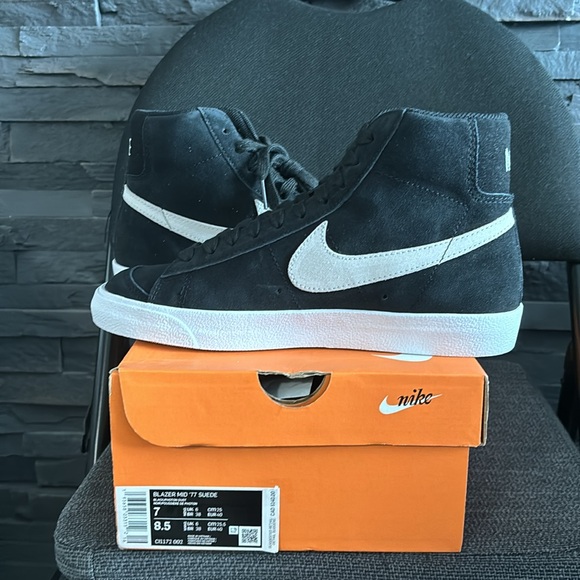 [BRAND NEW] Nike Blazer Mid ‘77 Suede - Picture 2 of 6